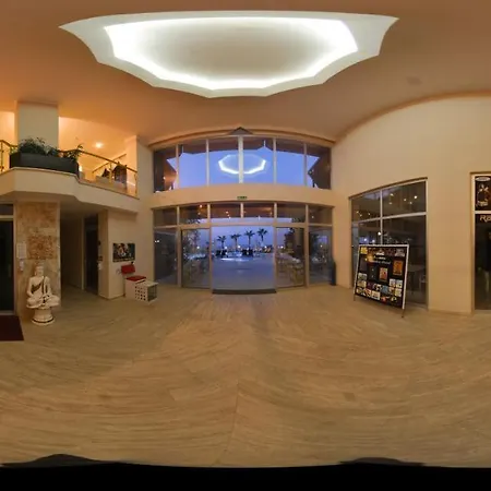 Anitas Hotel Konaklı
